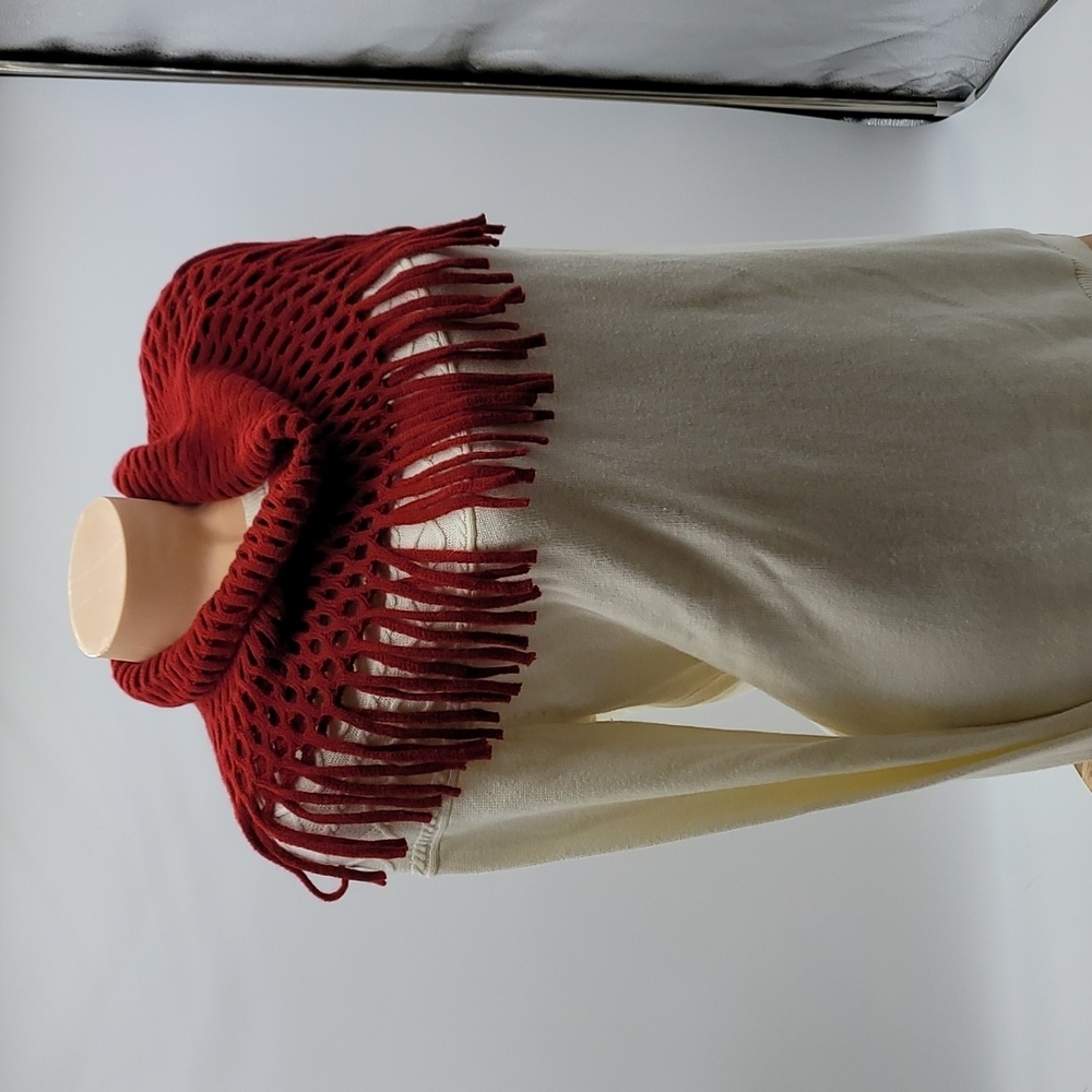 🟣Britts Knits Red Open Weave Fringe Infinity Scarf